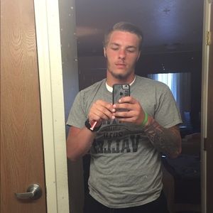 Meet your Posher, Cameron